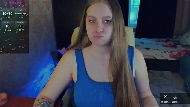Snapshot of Alice_Dreamgirl_ chatting on 03.05.25 Alice Dreamgirl  online show from 03.05.25