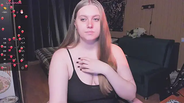Snapshot of Alice_Dreamgirl_ chatting on 09.30.25 Alice Dreamgirl  online show from 09.30.25