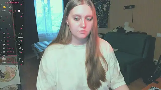 Alice Dreamgirl  online show from 10.26.25