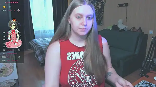 Alice Dreamgirl  online show from 10.29.25