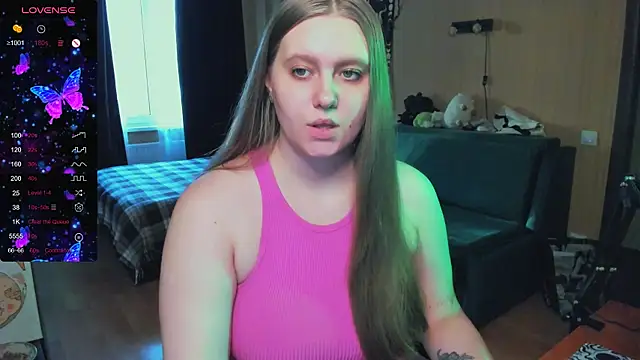 Alice Dreamgirl  online show from 11.15.25