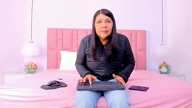 hotmature1 online show from 12.04.25