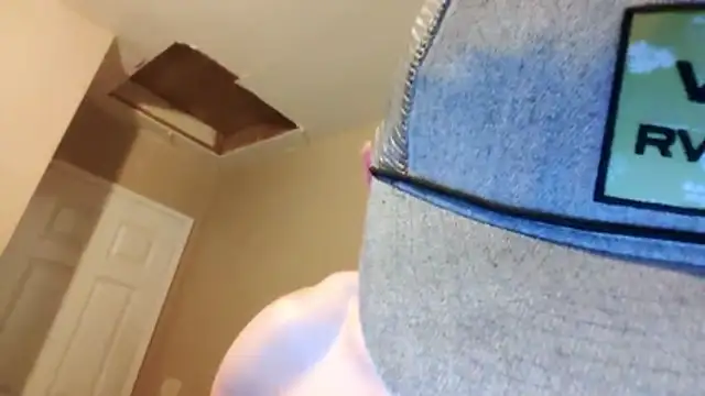 Snapshot of Huntzg23 chatting on 11.22.25 Huntzg23 online show from 11.22.25