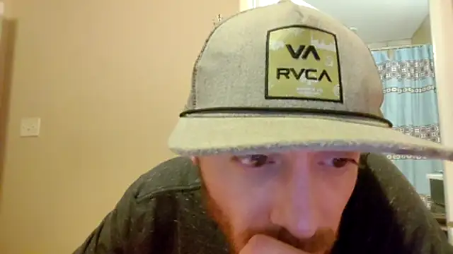 Snapshot of Huntzg23 chatting on 12.15.25 Huntzg23 online show from 12.15.25