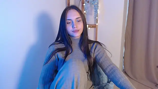 IrinaShayk18 online show from 12.26.24