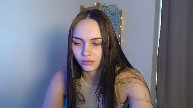 IrinaShayk18 online show from 01.05.25