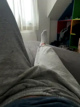 Snapshot of Fuss04 chatting on 10.22.25 Fuss04 online show from 10.22.25