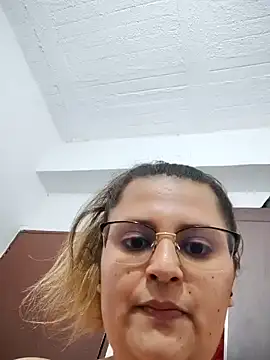 Miss balloonsmila online show from 12.29.24