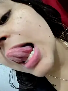 Miss balloonsmila online show from 12.29.24