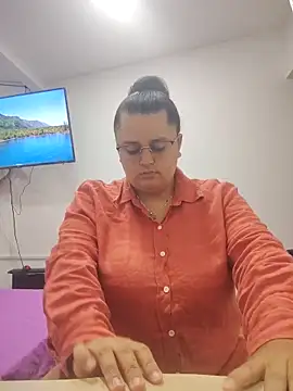 Miss balloonsmila online show from 09.15.25