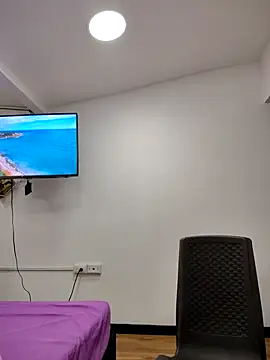 Miss balloonsmila online show from 10.08.25