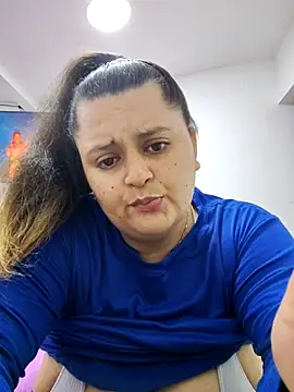 Miss balloonsmila online show from 12.20.25