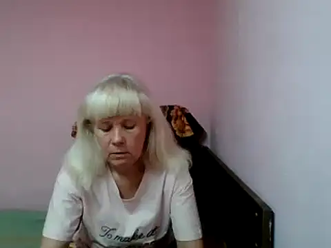 sakura blonde online show from 03.04.25