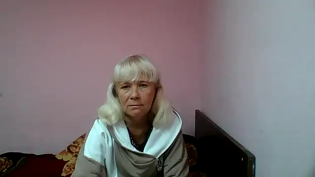 sakura blonde online show from 09.25.25