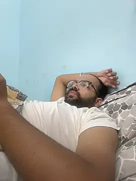 Arsh Loves Luv online show from 04.18.26