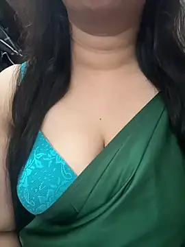 Snapshot of Akhi_Akshaya chatting on 12.18.24 Akhi Akshaya online show from 12.18.24