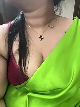 Snapshot of Akhi_Akshaya chatting on 12.22.24 Akhi Akshaya online show from 12.22.24