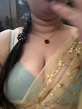 Snapshot of Akhi_Akshaya chatting on 12.27.24 Akhi Akshaya online show from 12.27.24