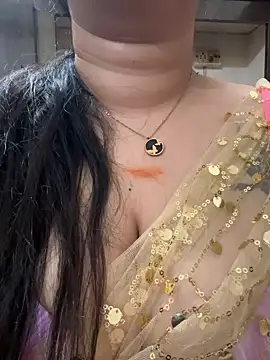 Snapshot of Akhi_Akshaya chatting on 12.28.24 Akhi Akshaya online show from 12.28.24