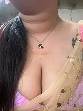 Snapshot of Akhi_Akshaya chatting on 12.29.24 Akhi Akshaya online show from 12.29.24