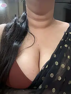 Snapshot of Akhi_Akshaya chatting on 01.07.25 Akhi Akshaya online show from 01.07.25