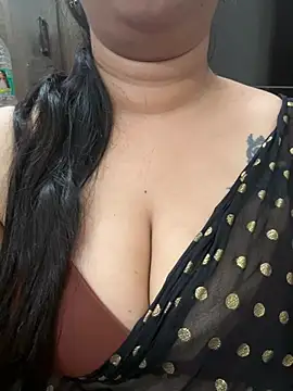 Snapshot of Akhi_Akshaya chatting on 01.07.25 Akhi Akshaya online show from 01.07.25