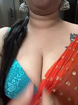 Snapshot of Akhi_Akshaya chatting on 01.08.25 Akhi Akshaya online show from 01.08.25