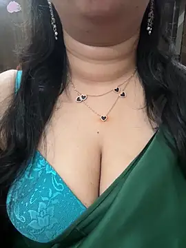 Snapshot of Akhi_Akshaya chatting on 01.09.25 Akhi Akshaya online show from 01.09.25