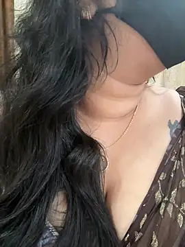 Snapshot of Akhi_Akshaya chatting on 01.29.25 Akhi Akshaya online show from 01.29.25