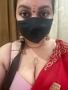 Snapshot of Akhi_Akshaya chatting on 01.30.25 Akhi Akshaya online show from 01.30.25