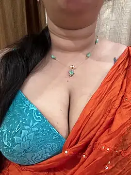 Snapshot of Akhi_Akshaya chatting on 02.01.25 Akhi Akshaya online show from 02.01.25