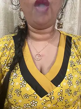 Snapshot of Akhi_Akshaya chatting on 02.06.25 Akhi Akshaya online show from 02.06.25