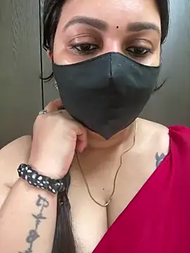 Snapshot of Akhi_Akshaya chatting on 02.18.25 Akhi Akshaya online show from 02.18.25