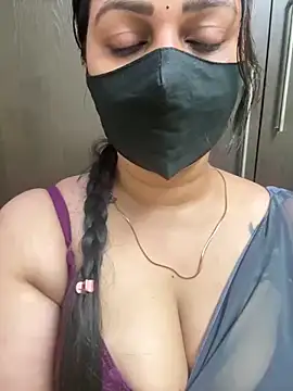 Snapshot of Akhi_Akshaya chatting on 02.18.25 Akhi Akshaya online show from 02.18.25