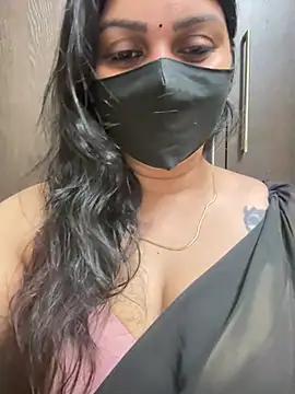 Snapshot of Akhi_Akshaya chatting on 03.08.25 Akhi Akshaya online show from 03.08.25