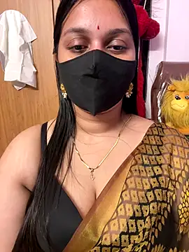 Snapshot of Akhi_Akshaya chatting on 10.10.25 Akhi Akshaya online show from 10.10.25