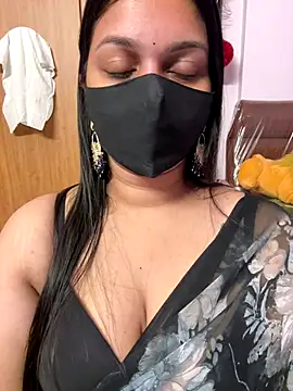 Snapshot of Akhi_Akshaya chatting on 10.26.25 Akhi Akshaya online show from 10.26.25