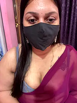 Snapshot of Akhi_Akshaya chatting on 11.05.25 Akhi Akshaya online show from 11.05.25