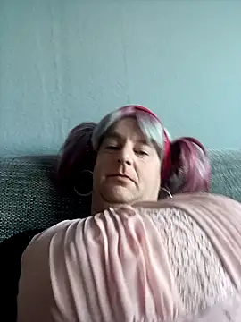 Snapshot of sexynadinets89 chatting on 12.31.24 sexynadinets89 online show from 12.31.24