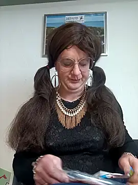 Snapshot of sexynadinets89 chatting on 02.17.25 sexynadinets89 online show from 02.17.25