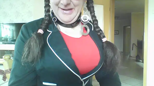 Snapshot of sexynadinets89 chatting on 09.10.25 sexynadinets89 online show from 09.10.25