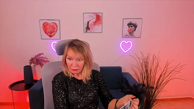 RosalindaFortuna online show from 12.30.24