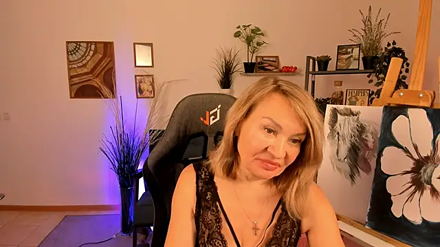 RosalindaFortuna online show from 01.16.25