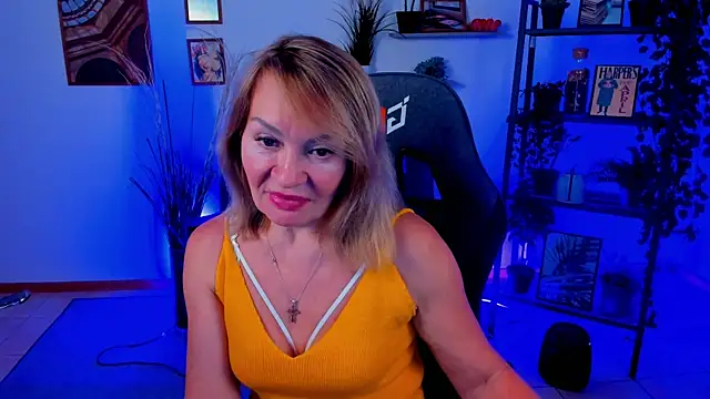 RosalindaFortuna online show from 01.17.25