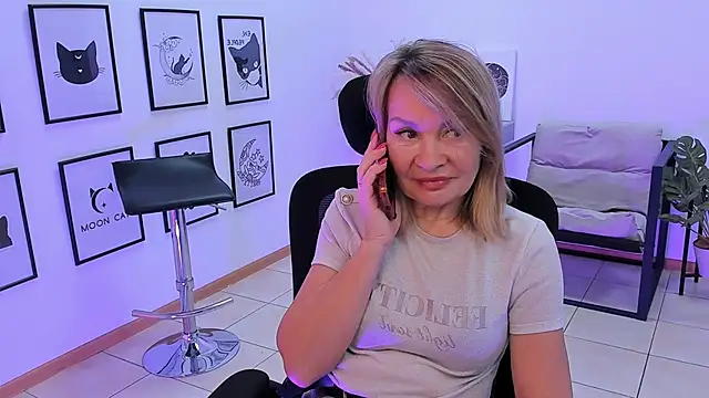 RosalindaFortuna online show from 02.21.25