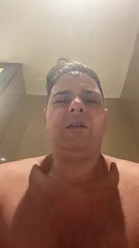 Snapshot of SecretlyDD chatting on 01.08.26 SecretlyDD online show from 01.08.26