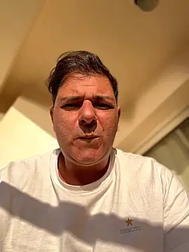 Snapshot of SecretlyDD chatting on 03.01.26 SecretlyDD online show from 03.01.26