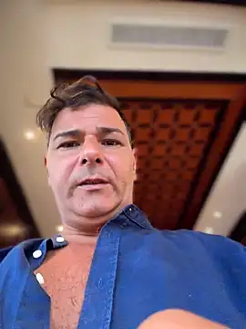 Snapshot of SecretlyDD chatting on 03.19.26 SecretlyDD online show from 03.19.26