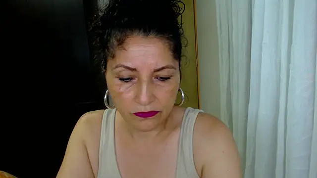 arianna ros3 online show from 04.21.26