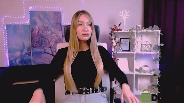 playful sophie online show from 02.19.25